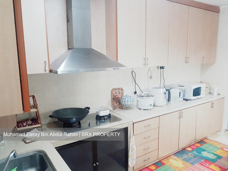 Blk 242 Jurong East Street 24 (Jurong East), HDB 3 Rooms #171324912